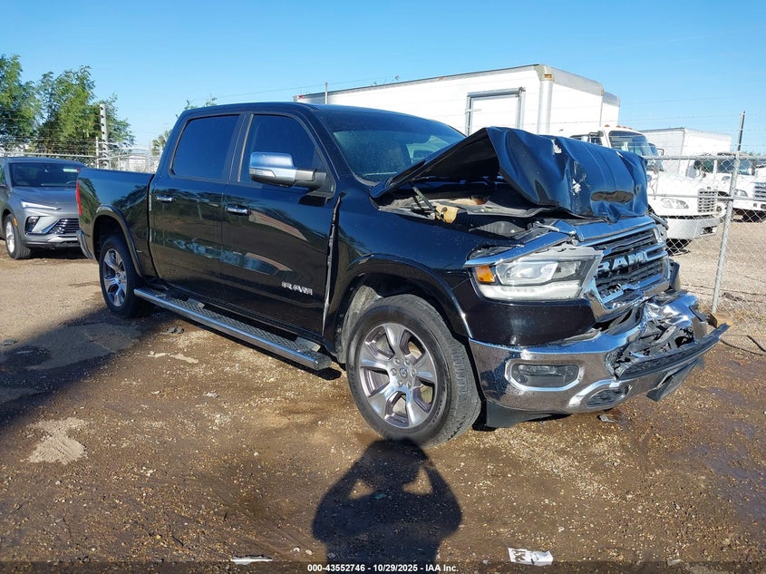 RAM 1500 LARAMIE 4X2 5 7 BOX