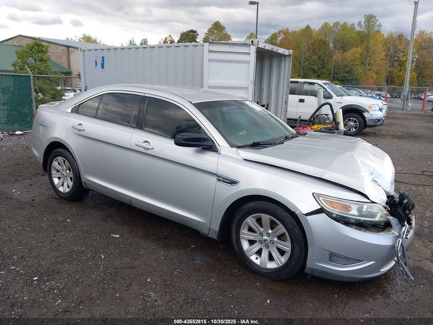 FORD TAURUS SE