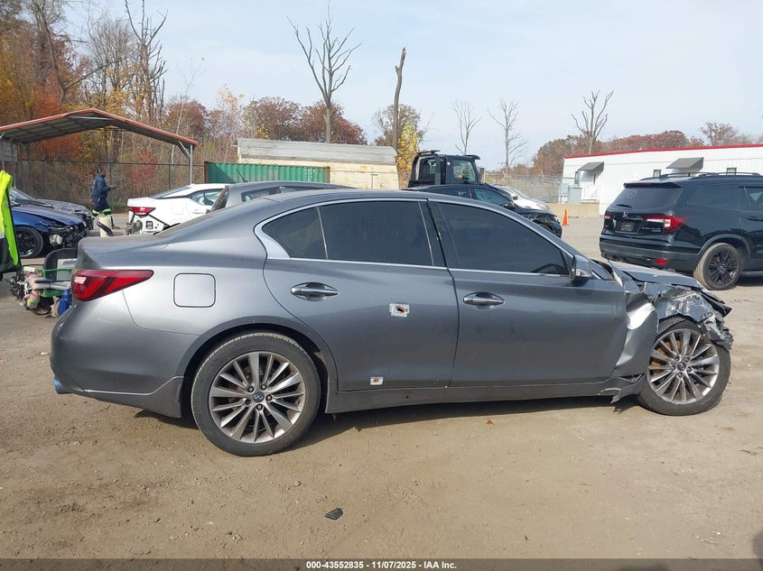 2018 Infiniti Q50 3.0T Luxe VIN: JN1EV7AR1JM434339 Lot: 43552835