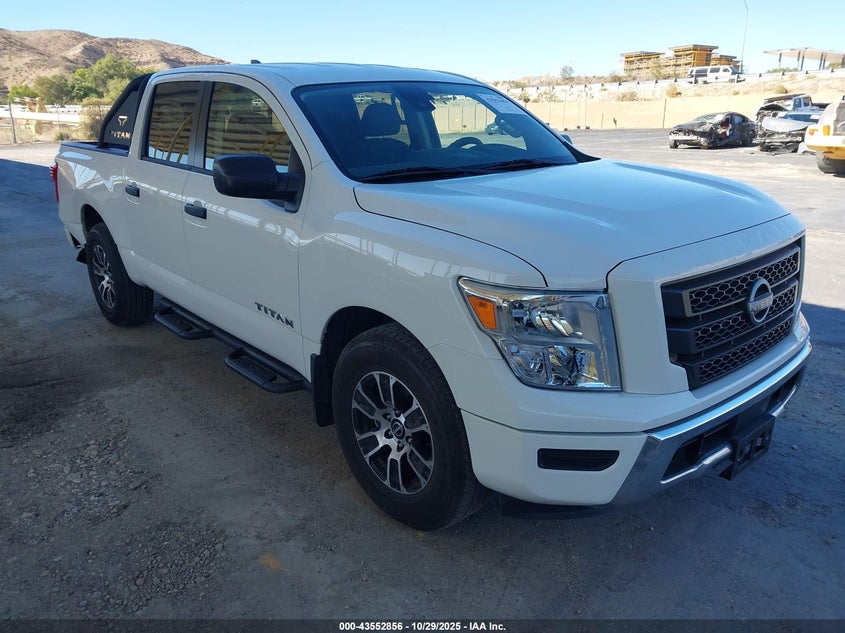 NISSAN TITAN SV 4X2