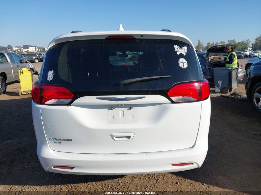 2020 Chrysler Voyager Lxi VIN: 2C4RC1DG7LR266024 Lot: 43552877