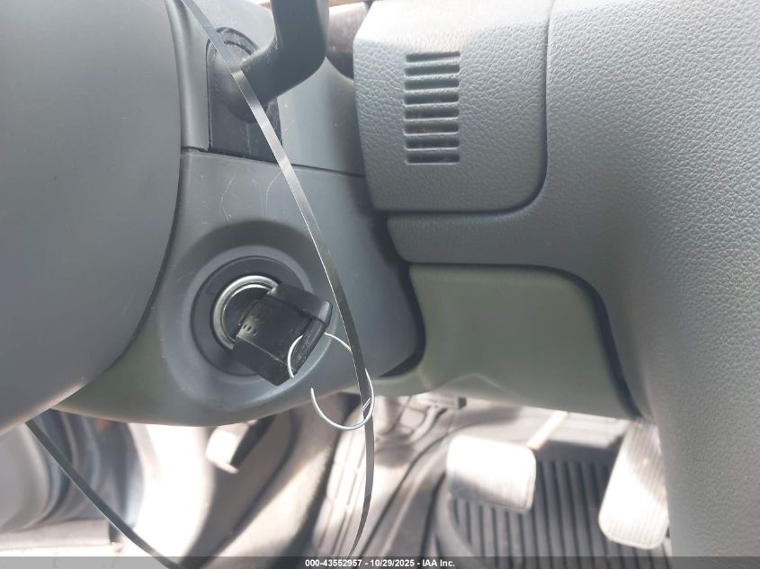 2005 Mercury Montego Luxury VIN: 1MEFM40175G602373 Lot: 43552957