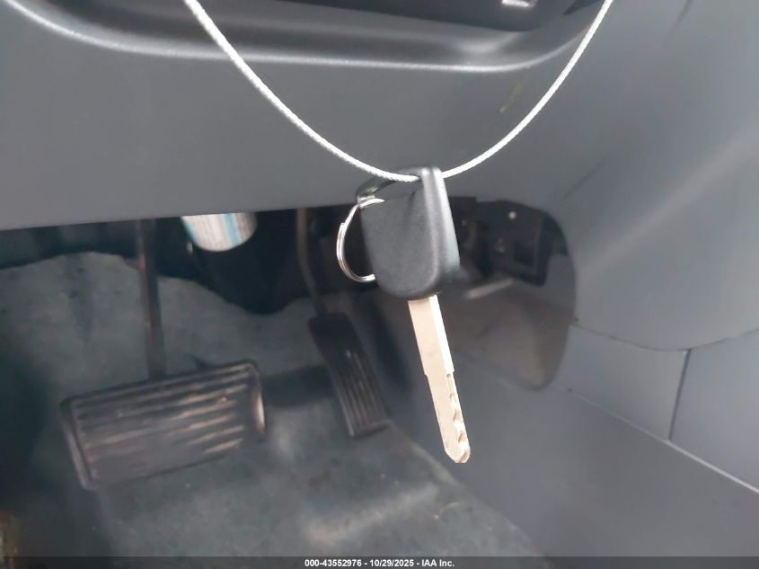 2004 Honda Pilot Ex VIN: 2HKYF184X4H602265 Lot: 43552976