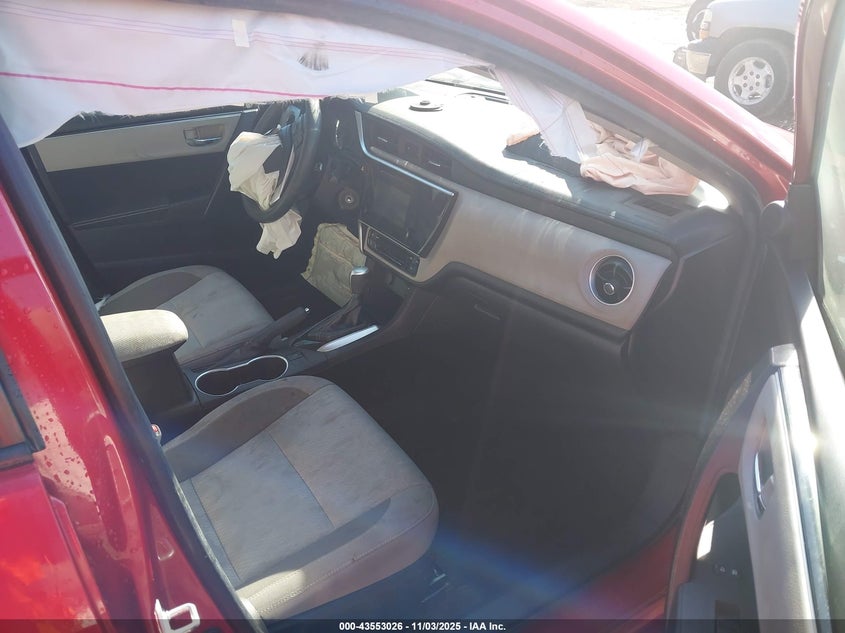 2019 TOYOTA COROLLA LE - 2T1BURHE3KC220467