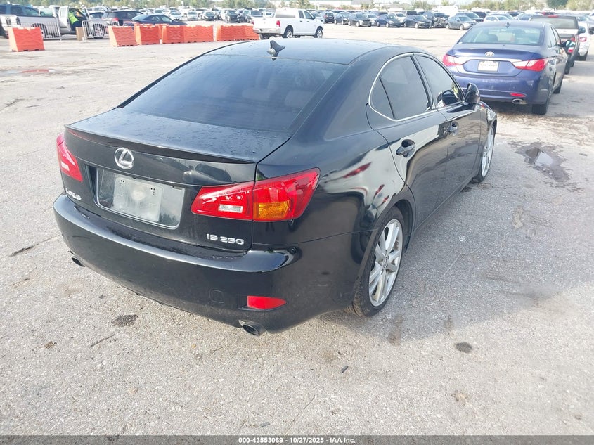 JTHBK262772033095 2007 LEXUS IS photo no. 4