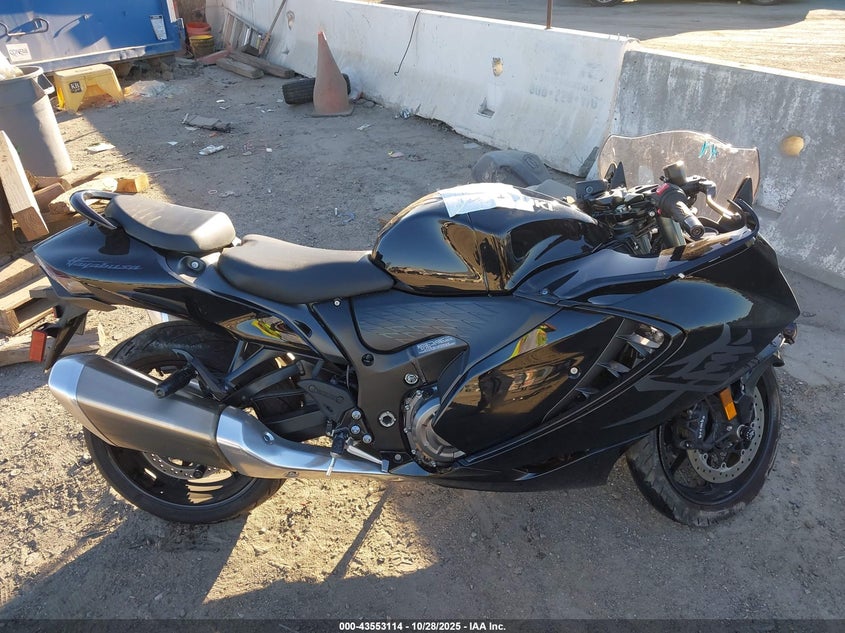 2024 Suzuki Gsx1300 Rr VIN: JS1EJ11D9R7100140 Lot: 43553114