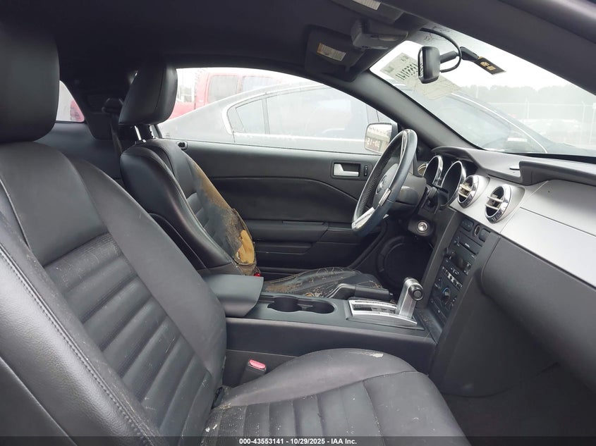 1ZVFT82H675198340 2007 FORD MUSTANG photo no. 5