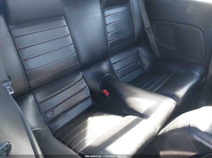 2008 Ford Mustang V6 Deluxe/V6 Premium VIN: 1ZVHT84N985117506 Lot: 43553154