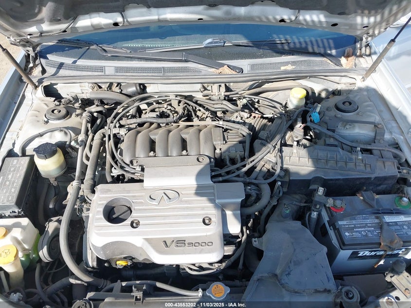 JNKCA31AX1T021293 2001 INFINITI I photo no. 10