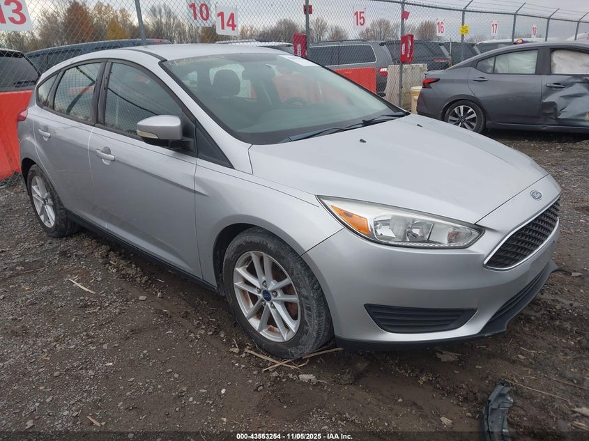 2017 FORD FOCUS SE - 1FADP3K27HL229174