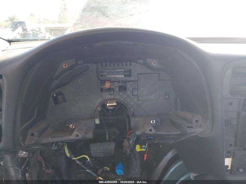 1997 Chevrolet Camaro VIN: 2G1FP32K8V2130290 Lot: 43553309