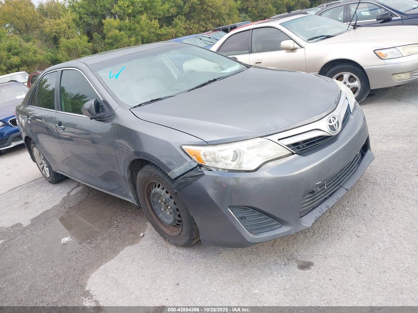TOYOTA CAMRY LE