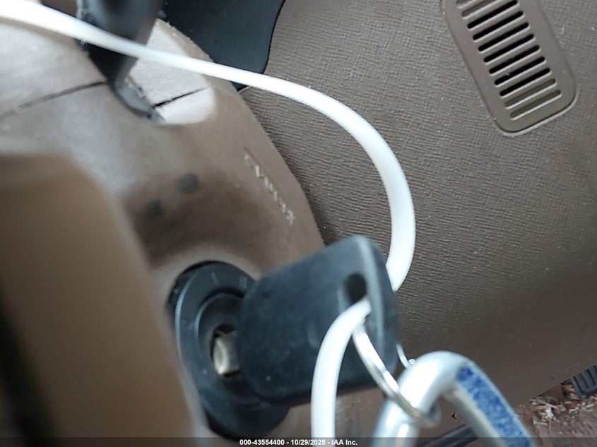 2004 Honda Cr-V Lx VIN: SHSRD68484U208097 Lot: 43554400