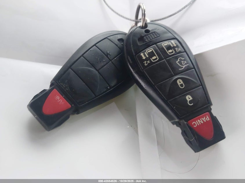 2014 Chrysler Town & Country S VIN: 2C4RC1HG2ER203927 Lot: 43554526