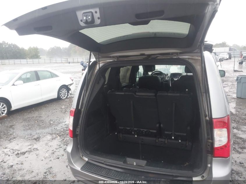 2014 Chrysler Town & Country S VIN: 2C4RC1HG2ER203927 Lot: 43554526