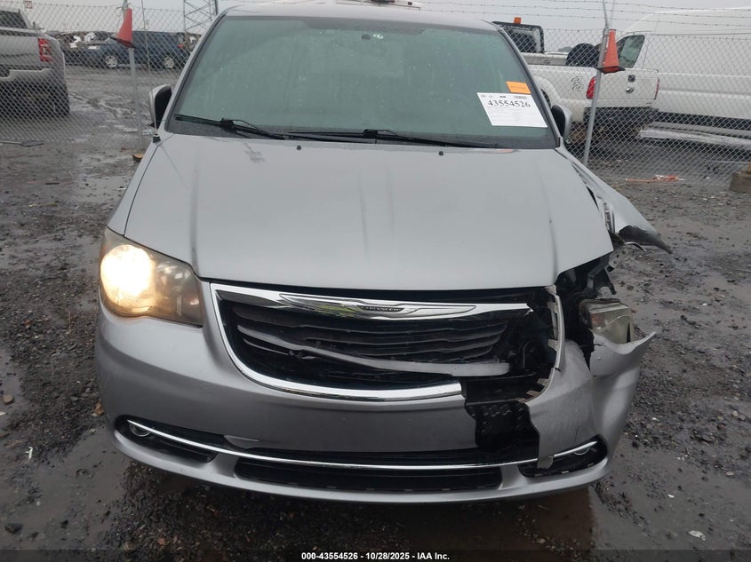 2014 Chrysler Town & Country S VIN: 2C4RC1HG2ER203927 Lot: 43554526