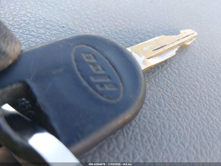 2006 Ford F-150 Stx/Xl/Xlt VIN: 1FTRF12226NB39701 Lot: 43554576