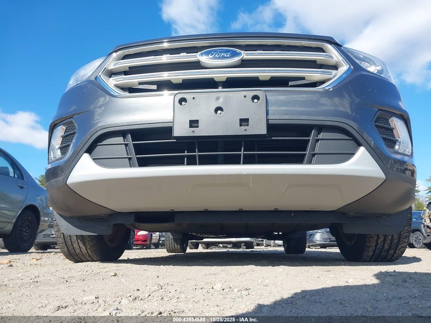 2018 FORD ESCAPE SE 1FMCU0GD7JUB75099