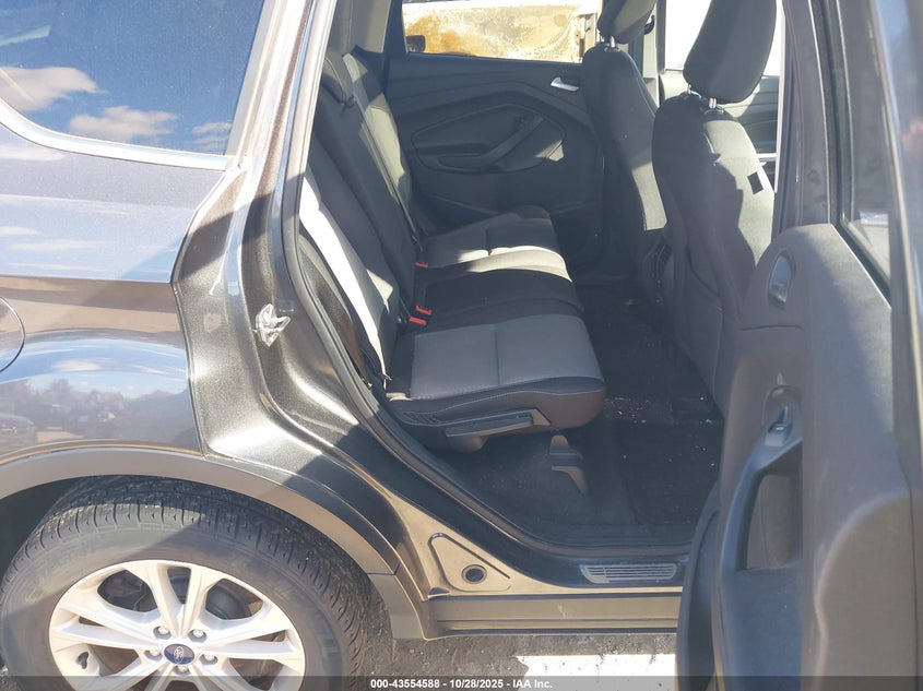 2018 FORD ESCAPE SE 1FMCU0GD7JUB75099