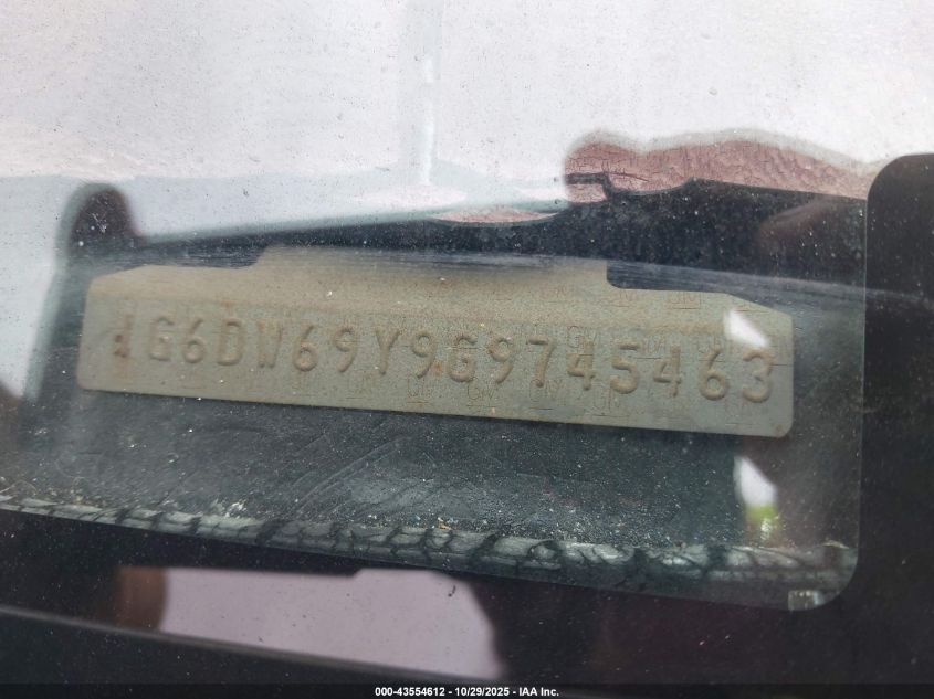 1986 Cadillac Fleetwood Brougham VIN: 1G6DW69Y9G9745463 Lot: 43554612