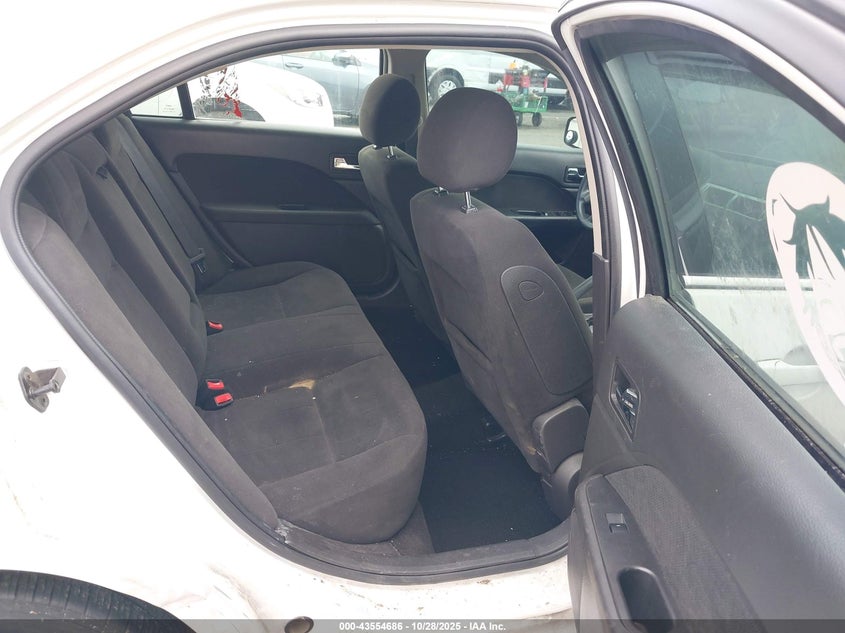 2008 Mercury Milan I4 VIN: 3MEHM07ZX8R633613 Lot: 43554686