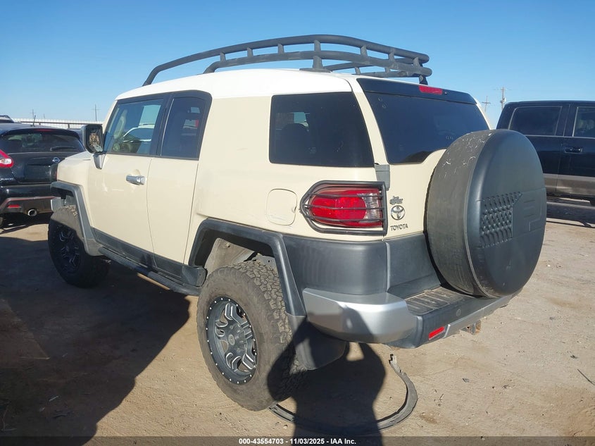 JTEBU11F58K047364 2008 TOYOTA FJ CRUISER photo no. 3