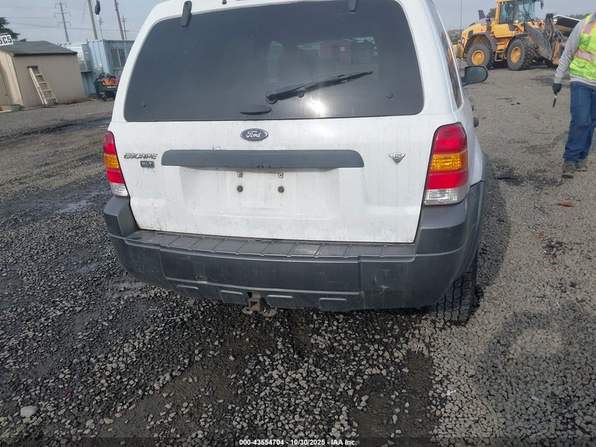 1FMYU93196KC05308 2006 FORD ESCAPE photo no. 6