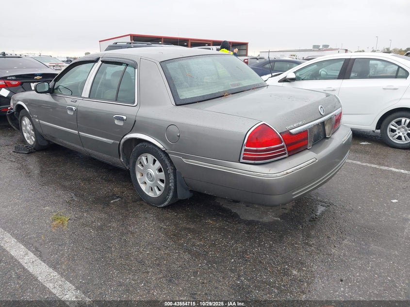 2MEFM75W73X708030 2003 MERCURY GRAND MARQUIS photo no. 3