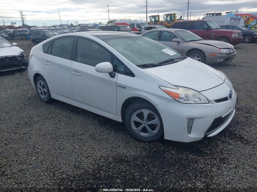 TOYOTA PRIUS THREE