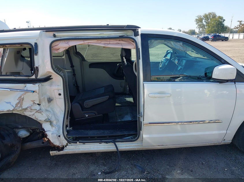 2012 Chrysler Town & Country Touring VIN: 2C4RC1BG8CR107063 Lot: 43554780