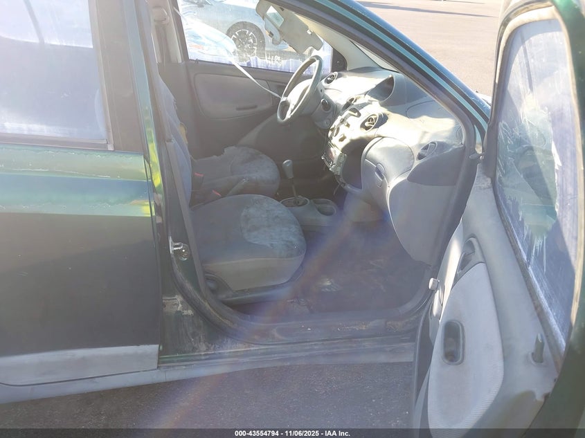JTDBT1231Y0071040 2000 TOYOTA ECHO photo no. 5