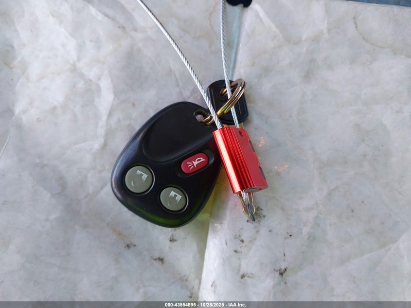 2005 Chevrolet Tahoe Z71 VIN: 1GNEK13T55R198323 Lot: 43554895