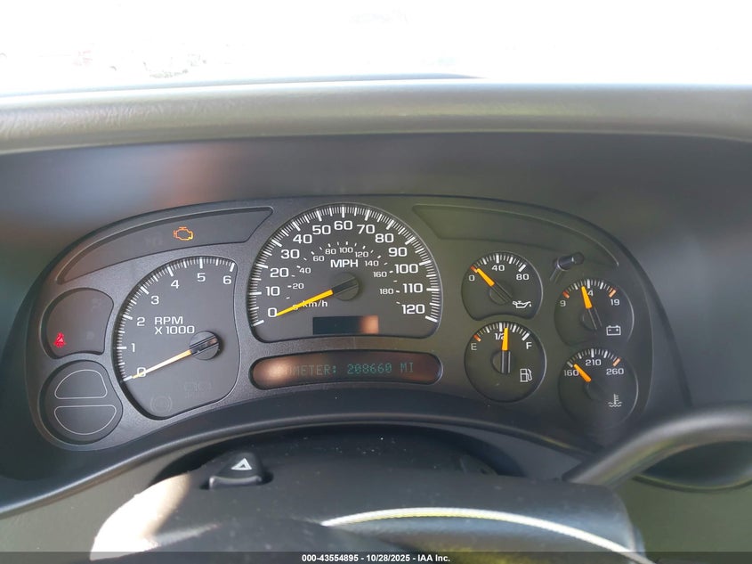 2005 Chevrolet Tahoe Z71 VIN: 1GNEK13T55R198323 Lot: 43554895