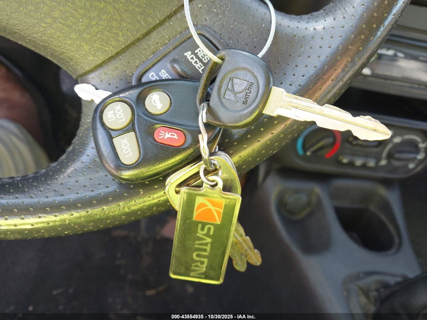 1G8ZR12701Z213664 2001 SATURN  photo no. 11