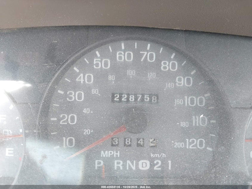 2001 Mercury Grand Marquis Gs VIN: 2MEFM74W71X622859 Lot: 43555135