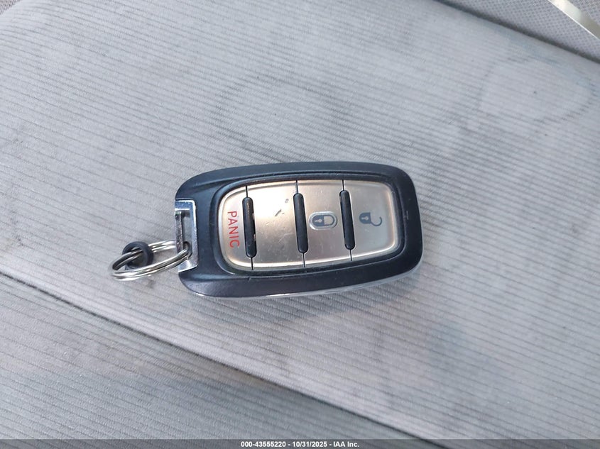 2017 Chrysler Pacifica Lx VIN: 2C4RC1CGXHR513707 Lot: 43555220