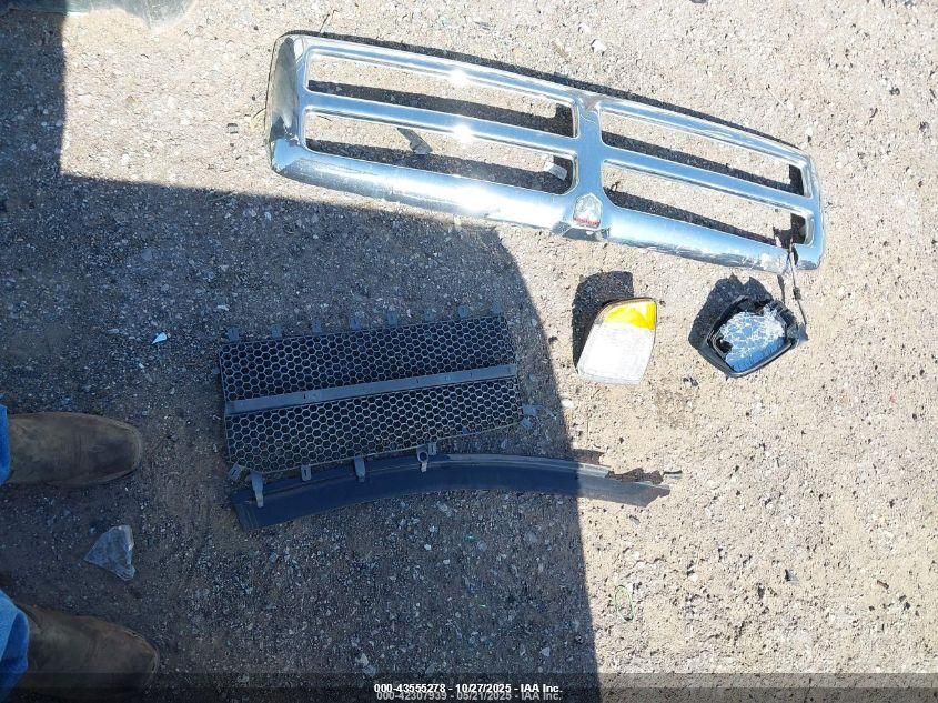 1994 Dodge Ram 2500 VIN: 1B7KC26C1RS532274 Lot: 43555278