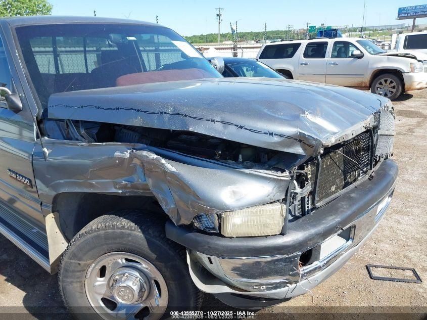 1994 Dodge Ram 2500 VIN: 1B7KC26C1RS532274 Lot: 43555278