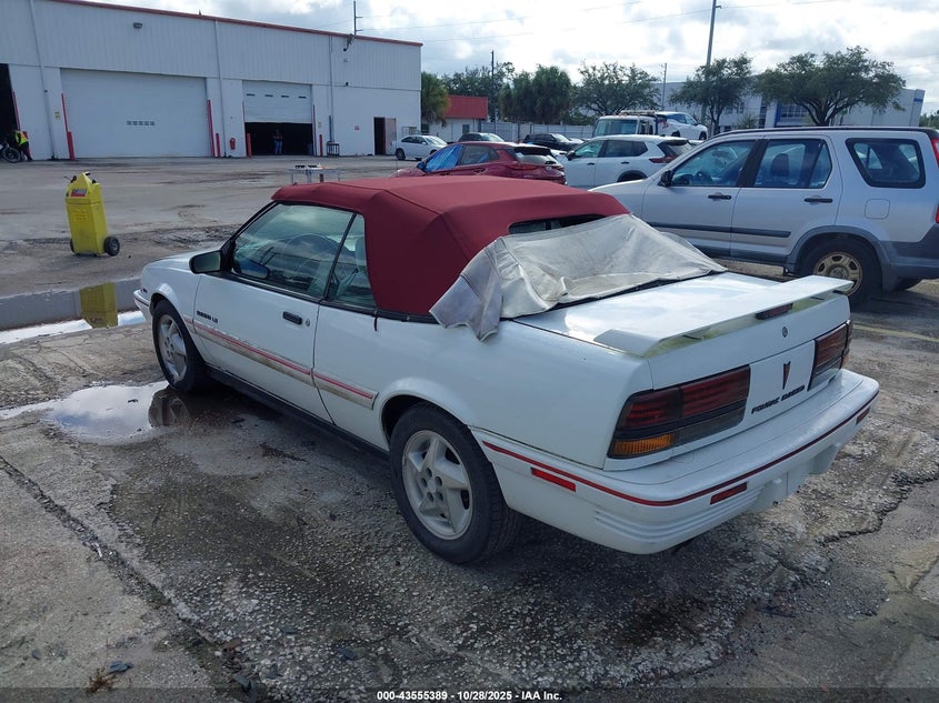 1G2JB34TXR7591824 1994 PONTIAC SUNBIRD photo no. 3