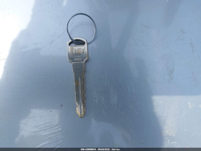 1996 Chevrolet Gmt-400 K1500 VIN: 1GCEK14W5TZ135009 Lot: 43555418