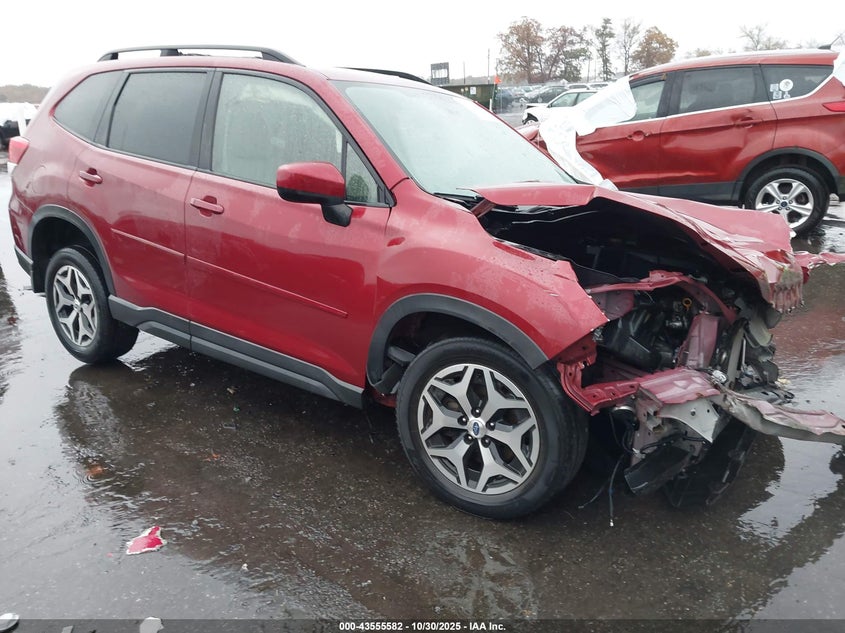 SUBARU FORESTER PREMIUM