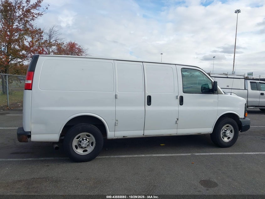 2015 Chevrolet Express 2500 Work Van VIN: 1GCWGFFF6F1221707 Lot: 43555593