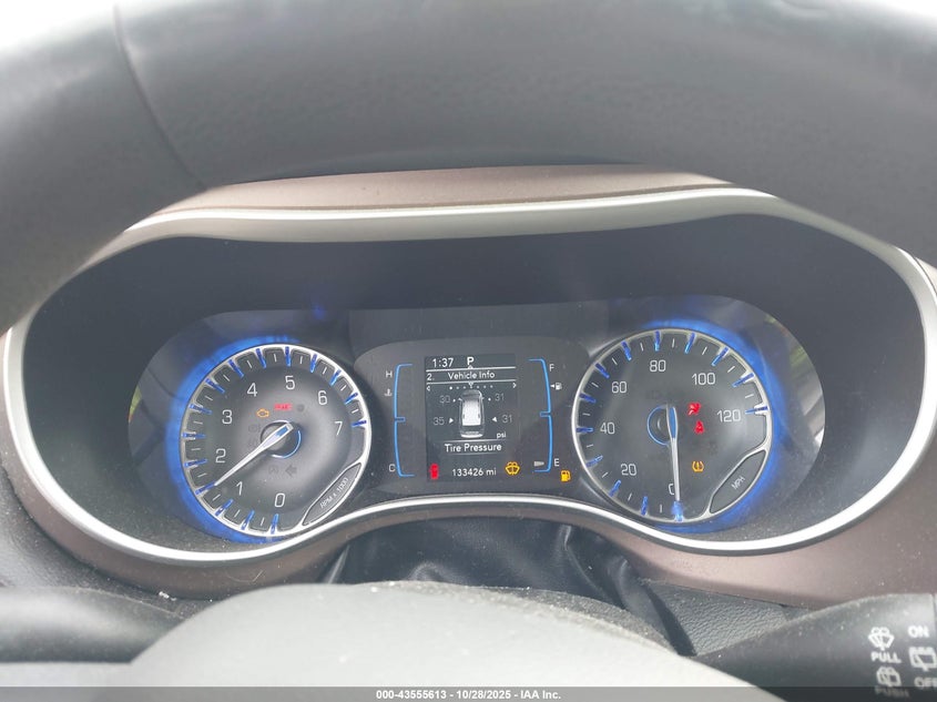 2017 Chrysler Pacifica Touring VIN: 2C4RC1DG6HR531992 Lot: 43555613