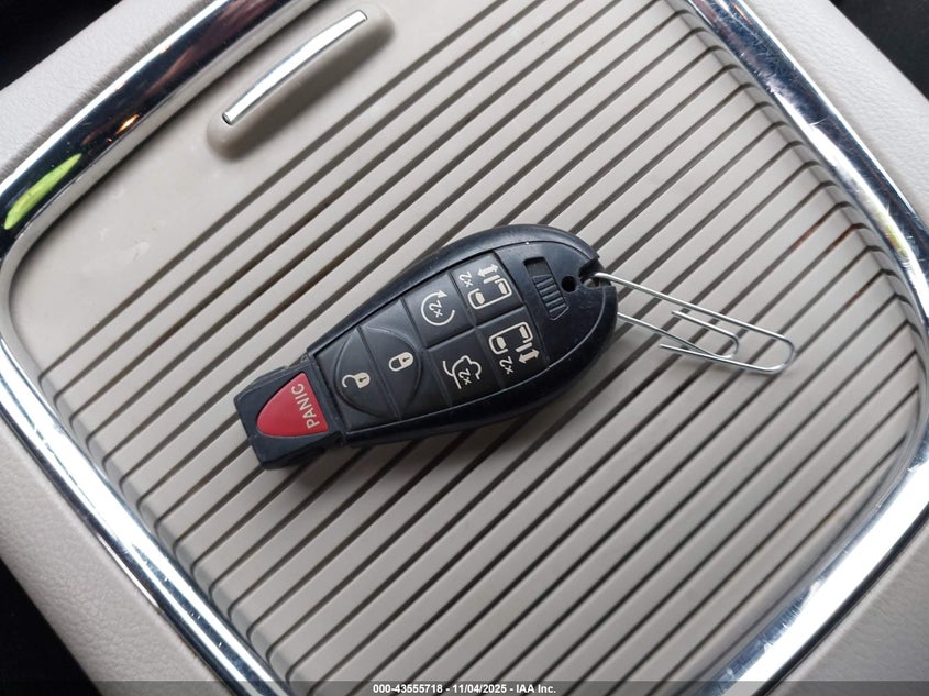 2018 Dodge Grand Caravan Sxt VIN: 2C4RDGCG1JR216105 Lot: 43555718