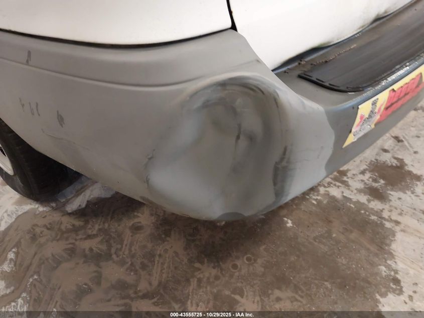 2000 Toyota Sienna Ce VIN: 4T3GF19C9YU245399 Lot: 43555725