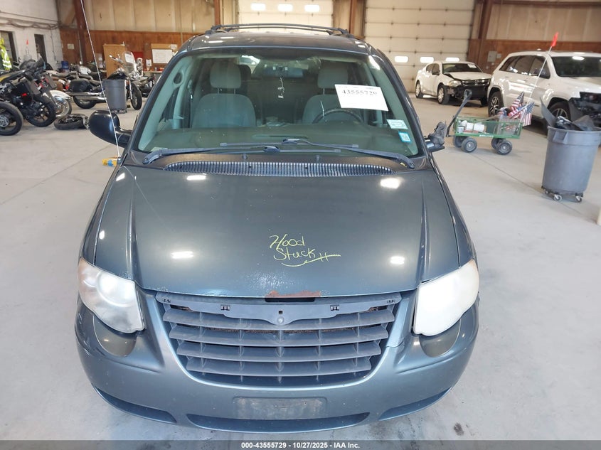 2006 Chrysler Town & Country Touring VIN: 2A4GP54L46R795610 Lot: 43555729