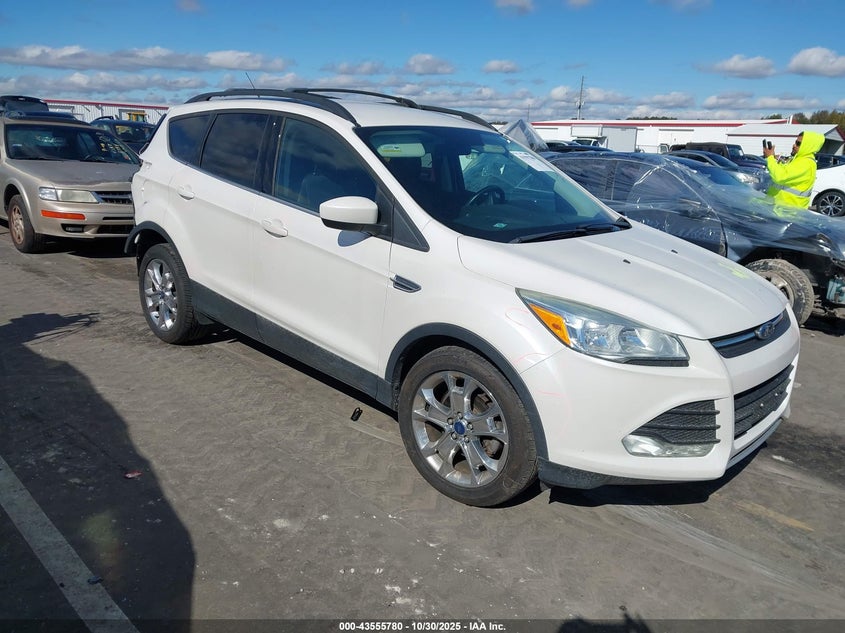 FORD ESCAPE SE
