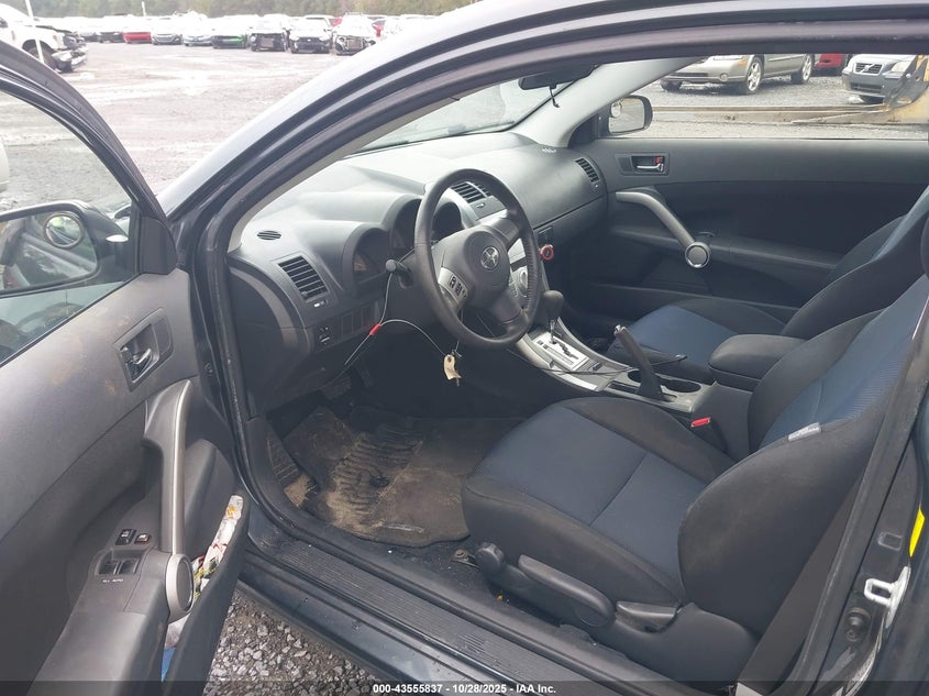 JTKDE3B73A0305758 2010 SCION TC photo no. 5