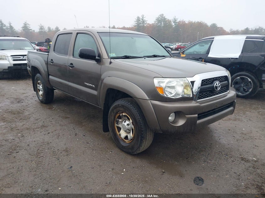 TOYOTA TACOMA BASE V6