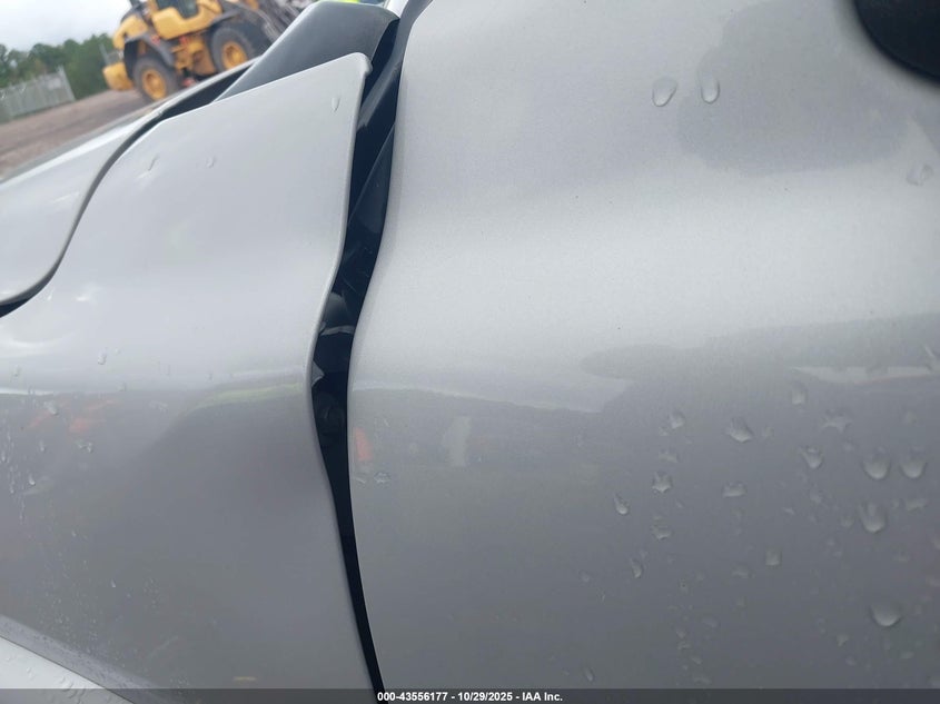 2004 Chevrolet Tahoe Lt VIN: 1GNEC13ZX4J276836 Lot: 43556177